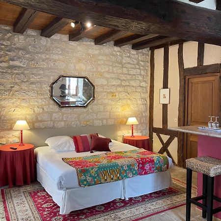 La Maison D'Alienor - Gites De Caractere A Chablis - 89 エクステリア 写真