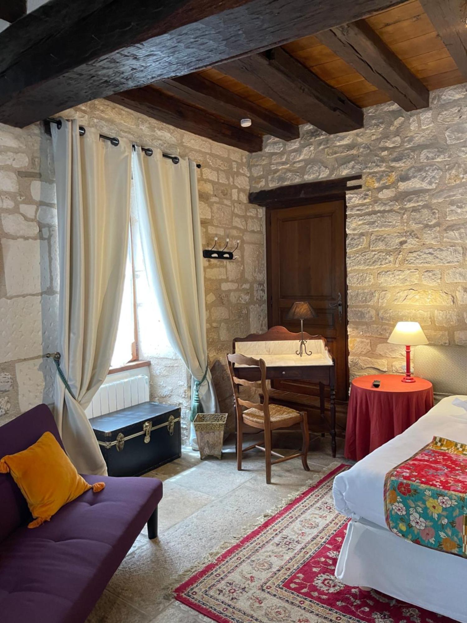La Maison D'Alienor - Gites De Caractere A Chablis - 89 エクステリア 写真